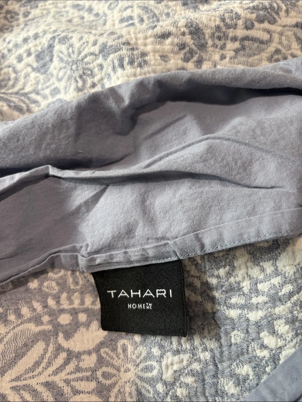 Tahari elegant paisley